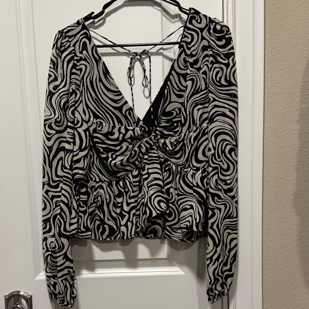 H&M Monochrome Swirl Blouse